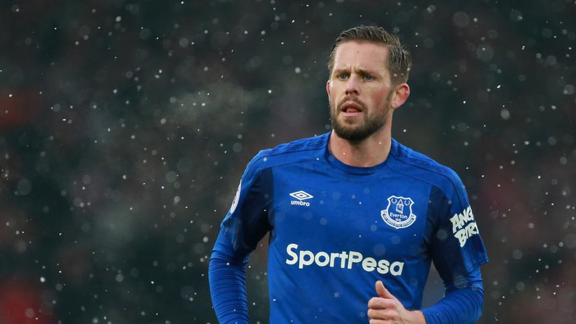 莱斯特城签下新援，增强阵容深度，莱斯特城首发阵容