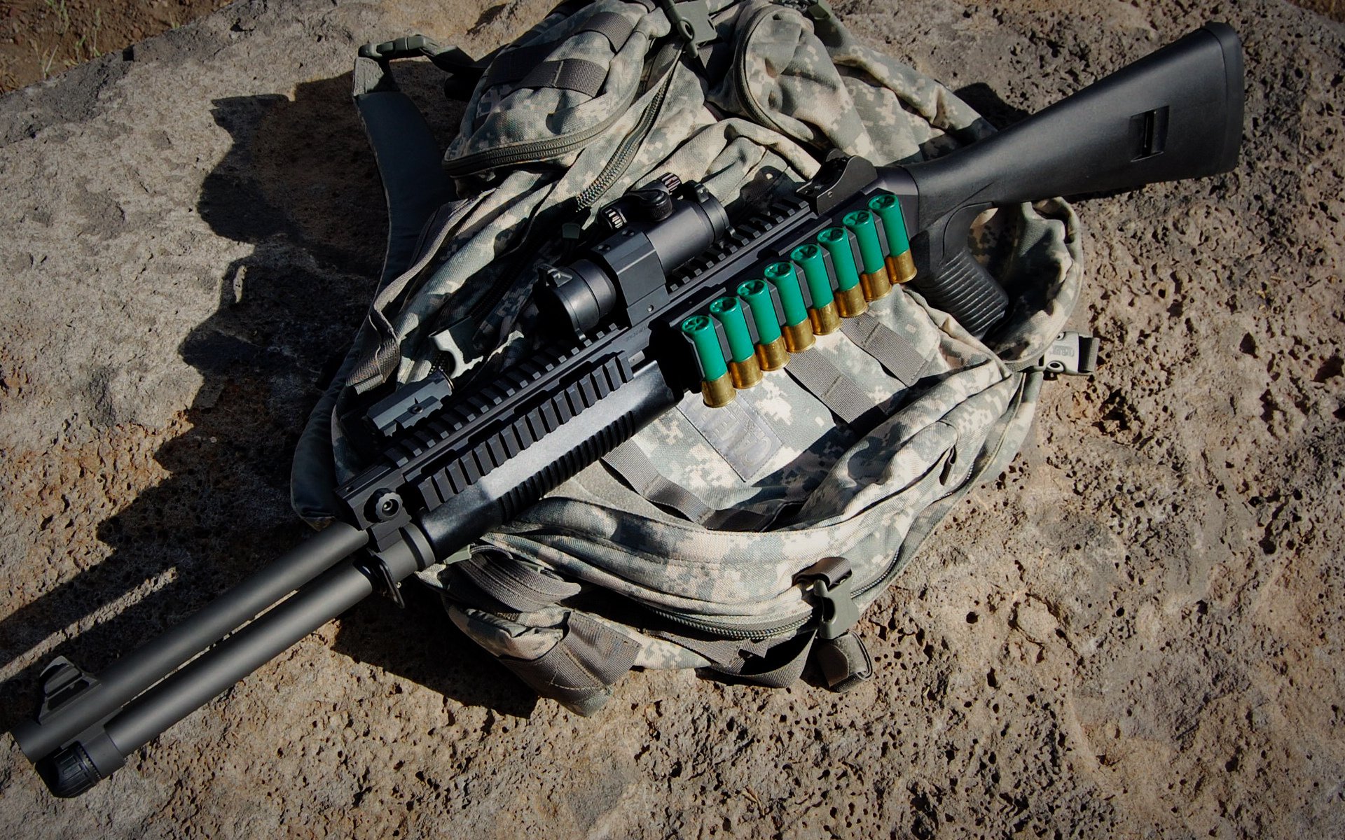 雷丁中场组织调度有序，皇家军团渴望稳步前进，雷丁阵容搭配