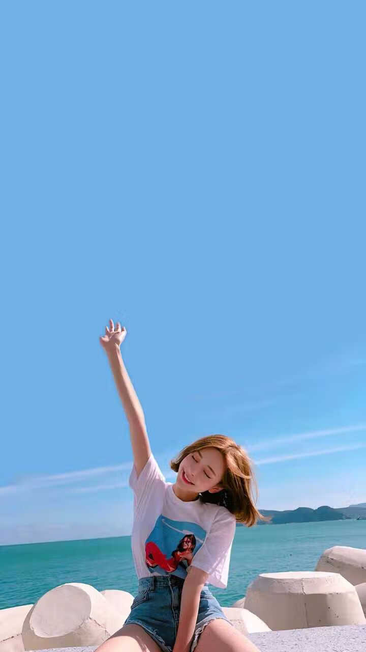 爵士调整防守位置切断对手传球路线，爵士队控球后卫